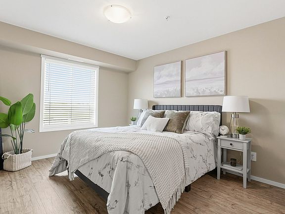 5th image of 50 16th Ave N #1386242