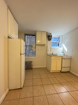 Rented by Peter R. Hungerford, LREB | media 9