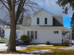 502 1st St SW, New Richland, MN 56072