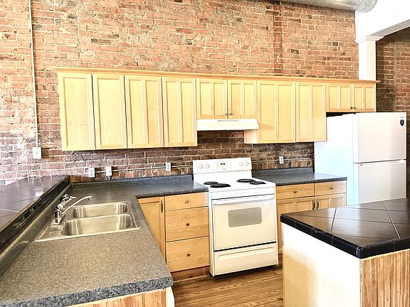2nd image of 126 W Main St APT B