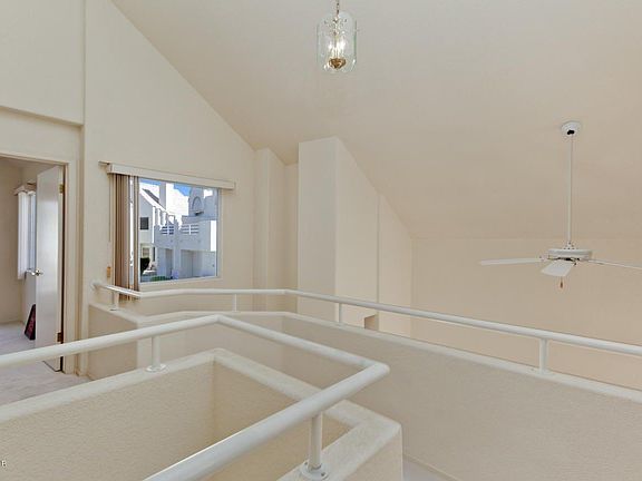 3rd image of 420 Acoma Blvd S Unit 41