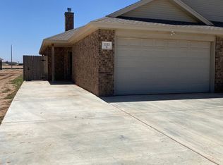 1115 Preston Trl #B, Wolfforth, TX 79382