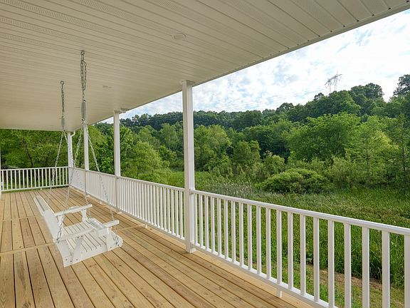 4th image of 3899 Mayfair Ln #A