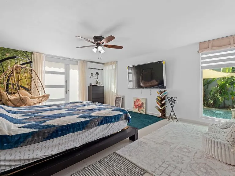 Calle Padua 262 Urb College Park — Photo 9