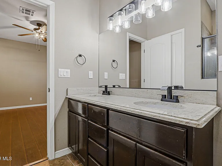 14208 Poets Rock Ln — Photo 30