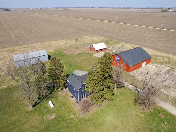 5885 Minnegan Rd, Shabbona, IL 60550