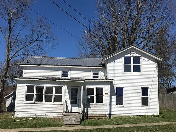 109 Park St, Sherman, NY 14781
