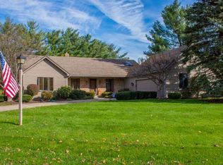 51050 Huntington Ln, Granger, IN