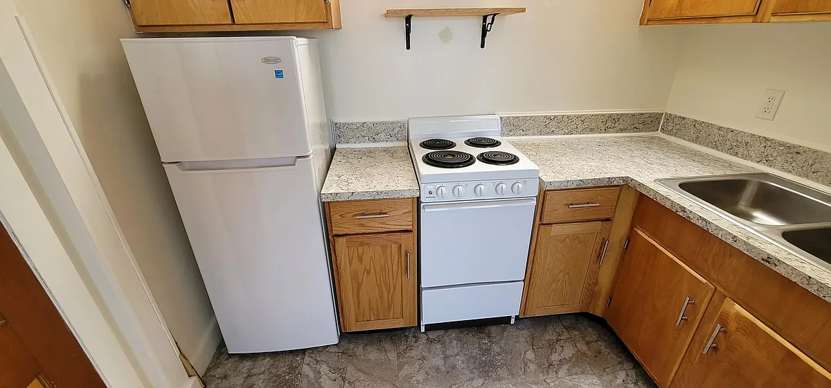 Building Photo - 42 N State St #13