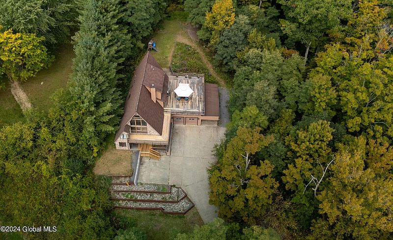 2nd image of 1434 Scotch Ridge Road