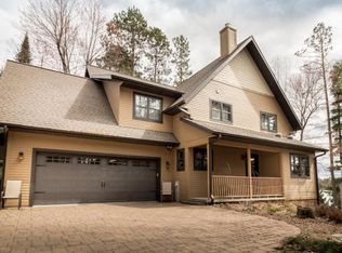 6221 Cloverleaf Ln, Eagle River, WI 54521