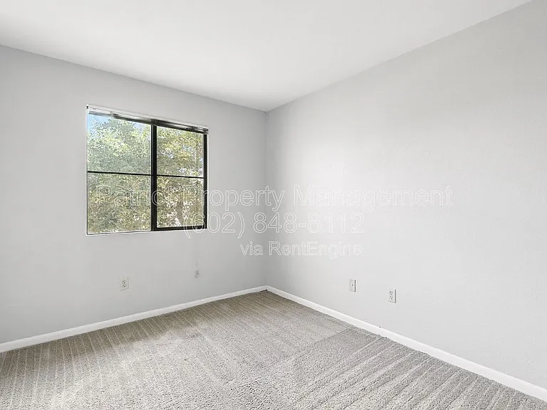 1005 E 8th St #2007 — Photo 23