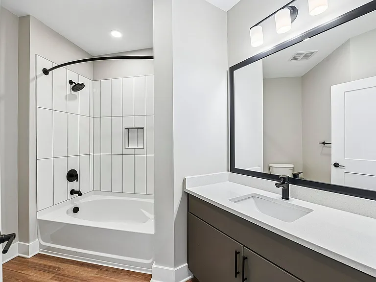 11-web-or-mls-unit 400-S2504-011