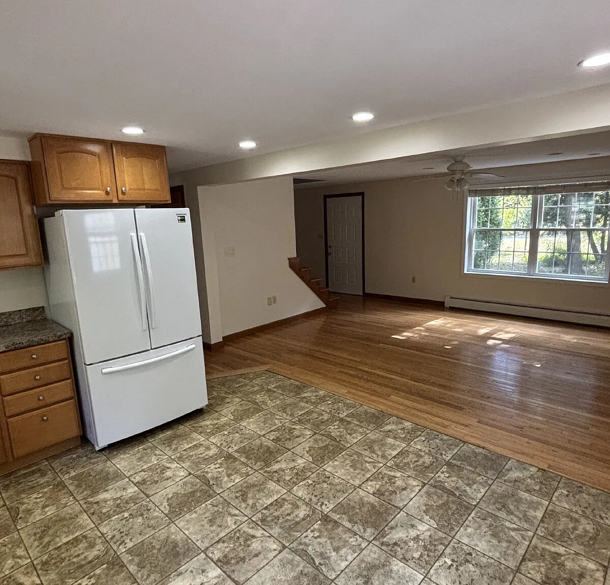 4 bed, 2.0 bath, 1923 sqft, $3,500 — Photo 4