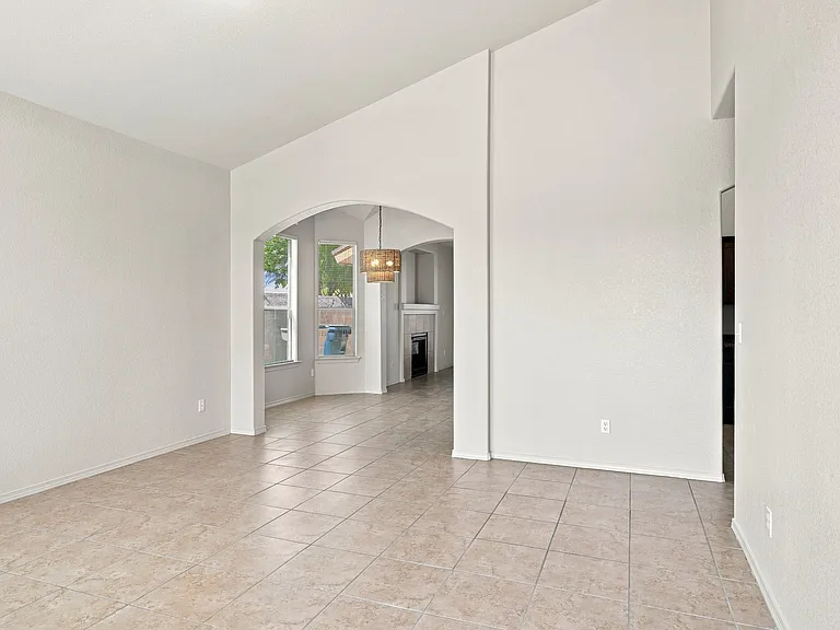1337 Fito Hernandez St — Photo 3