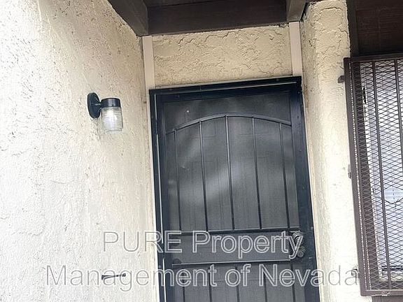 5th image of 1405 Vegas Valley Dr APT 81