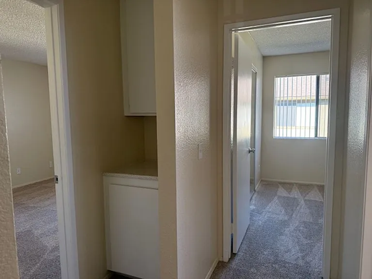 Summer Brook Apartments — Photo 36
