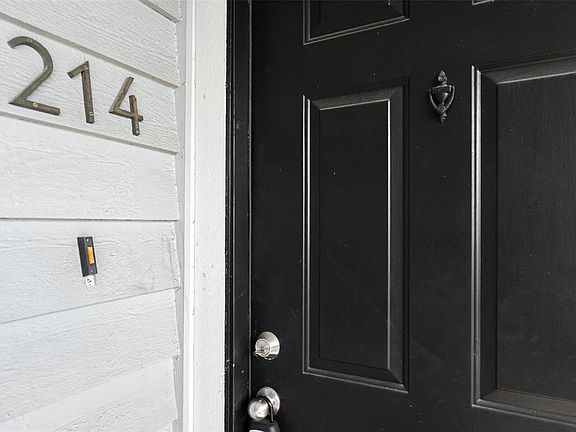 2nd image of 3711 W Iowa Ave Unit 214