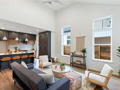 1135 Mansell Ave #B, Austin, TX, 78721