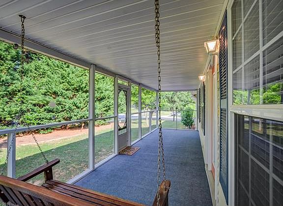 3rd image of 34 Homeway Dr