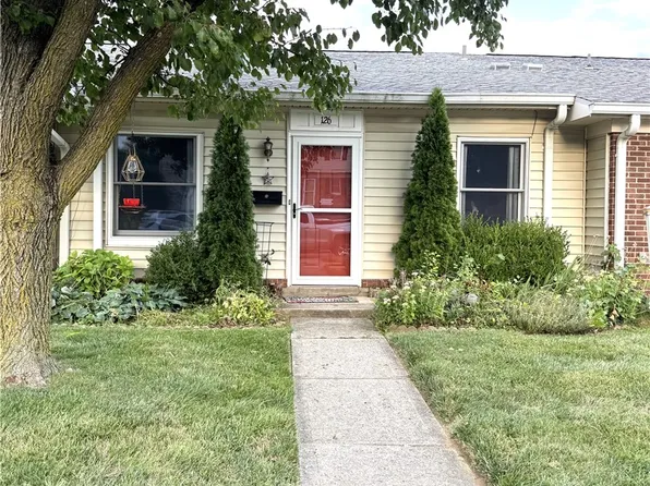 126 W Van Lake Dr, Vandalia, OH 45377