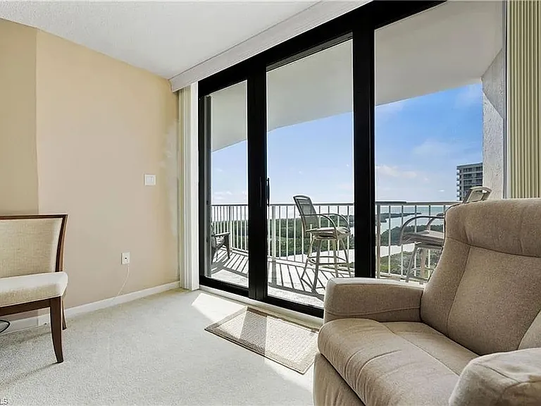 320 Seaview Ct #1208 — Photo 14
