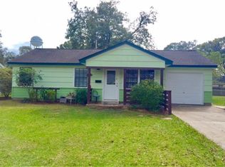 1119 Woodbine Dr, West Columbia, TX 77486