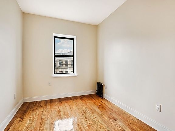 5th image of 1109 President St APT 2