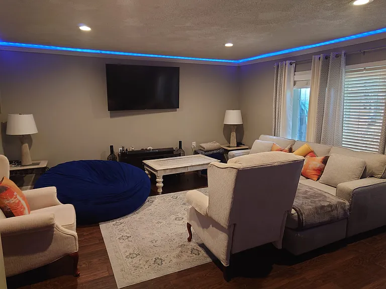 5215 Arboles Dr #B — Photo 2