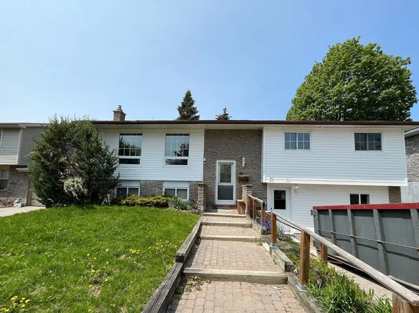 26 Oren Blvd, Barrie, ON L4N 4M1