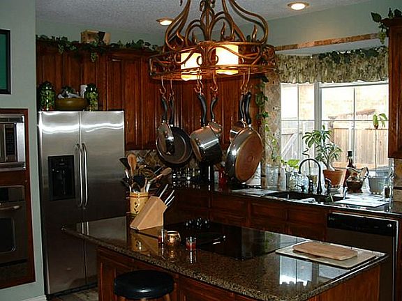 3rd image of 3633 Stone Creek Ln