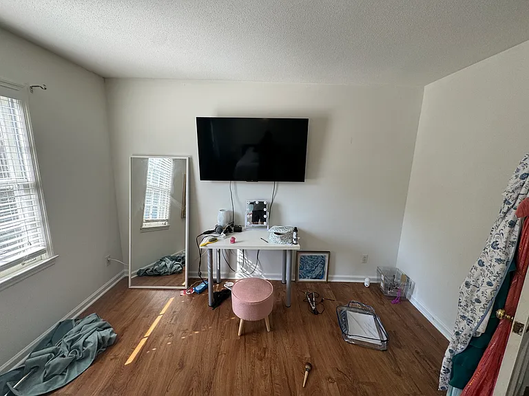 525 Waddell St #10 — Photo 14