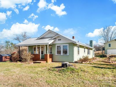 71 Lower Glady Fork Rd, Candler, NC, 28715