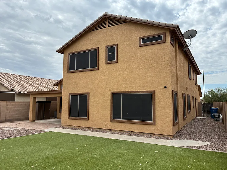 25550 W Pioneer St — Photo 42