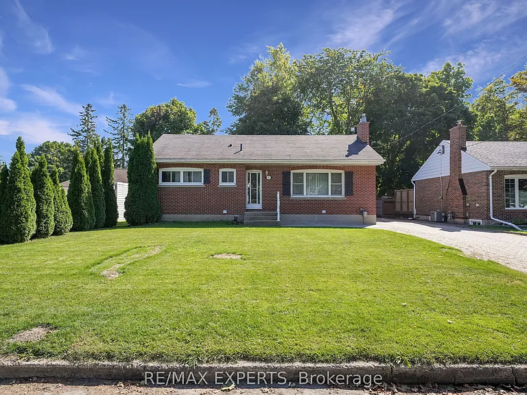 87 Eugenia St #LOWER — Photo 1