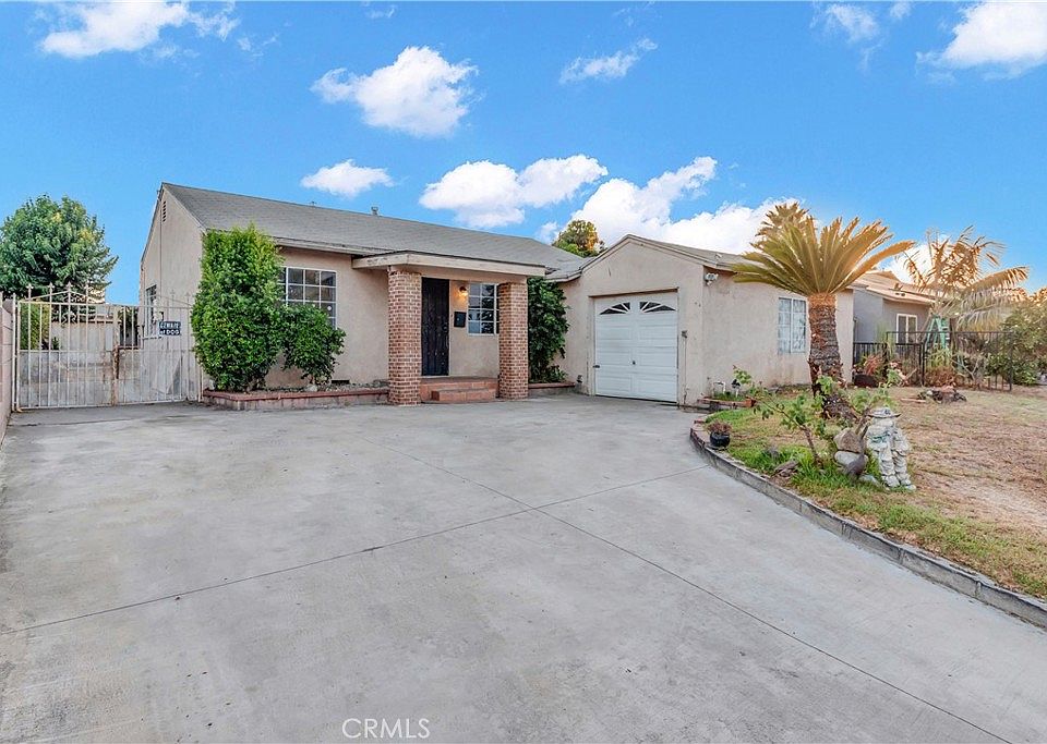1st image of 9534 Loch Lomond Dr