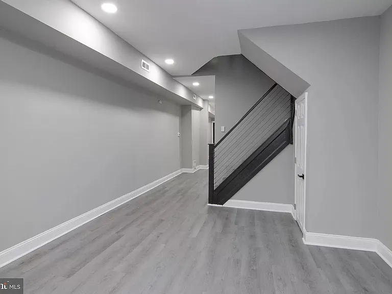 1229 Glyndon Ave — Photo 5