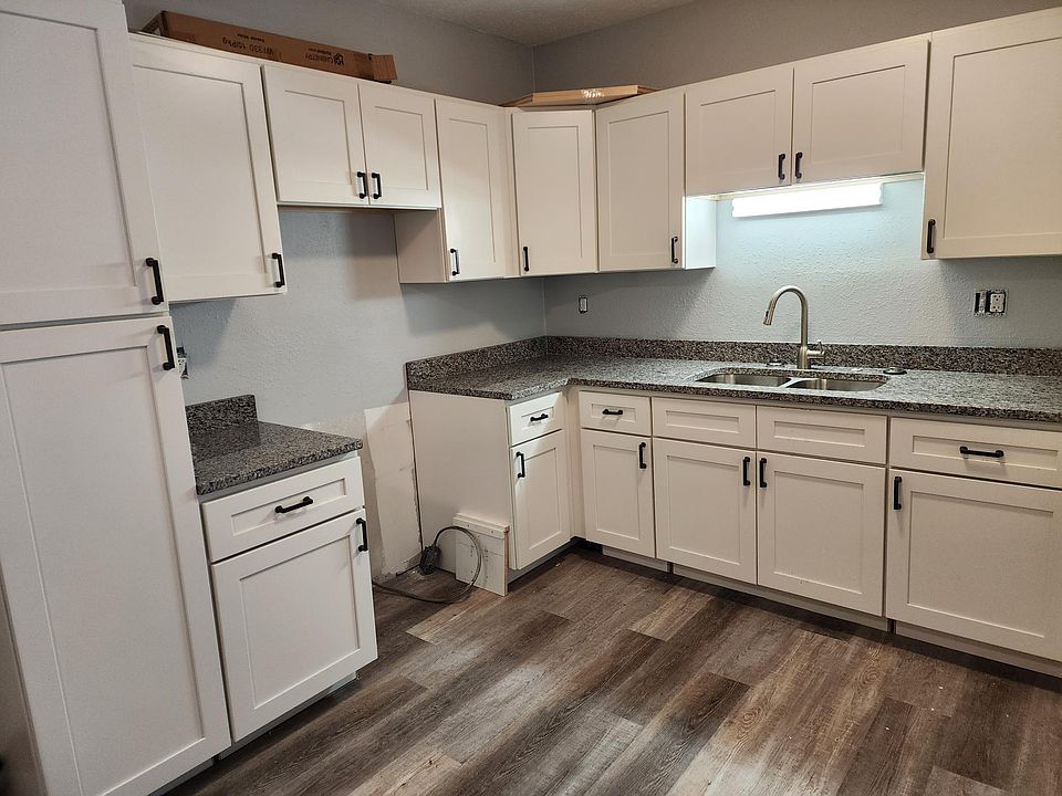1st image of 170 Allenwood Cir