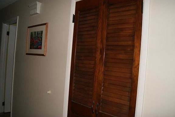 5th image of 253 Mary Dr