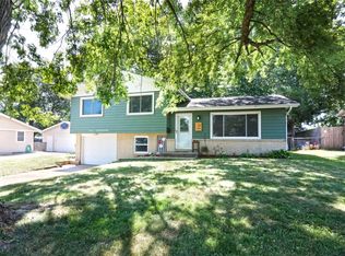 706 3rd St SE, Altoona, IA 50009