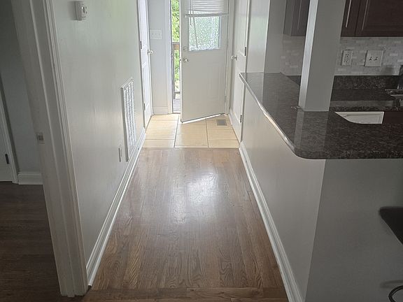 3rd image of 1108 Jackson St #B