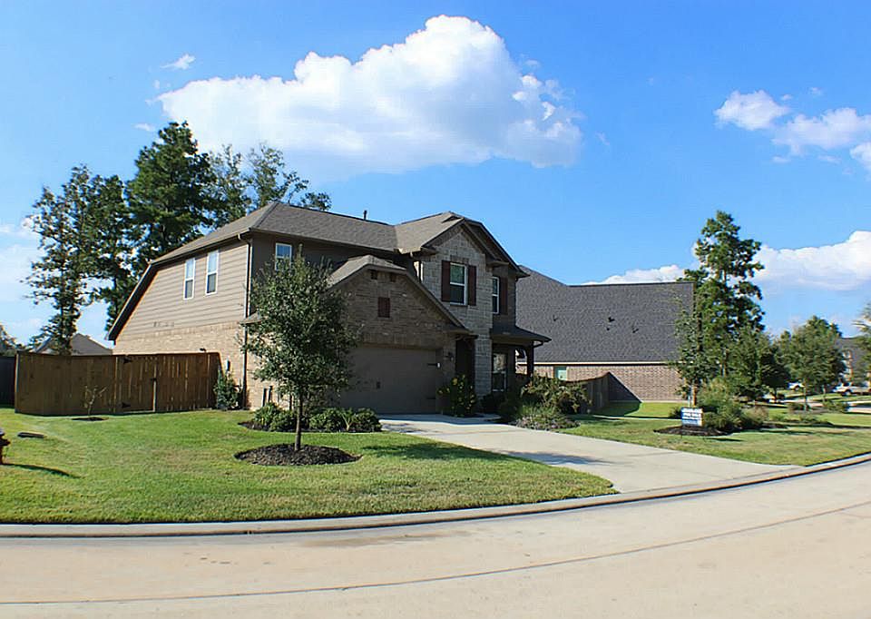 2nd image of 236 Forest Heights Ln