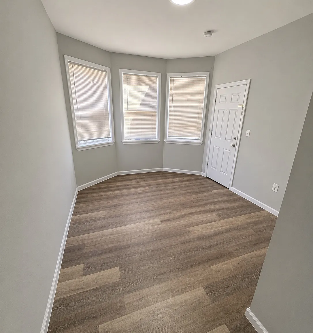 2 bed, $1,800 — Photo 2