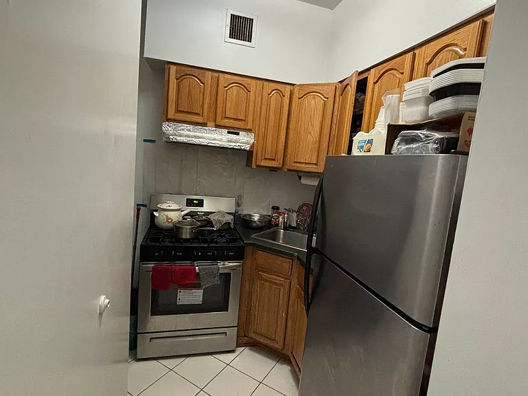 115 E 102nd St #1C — Photo 8