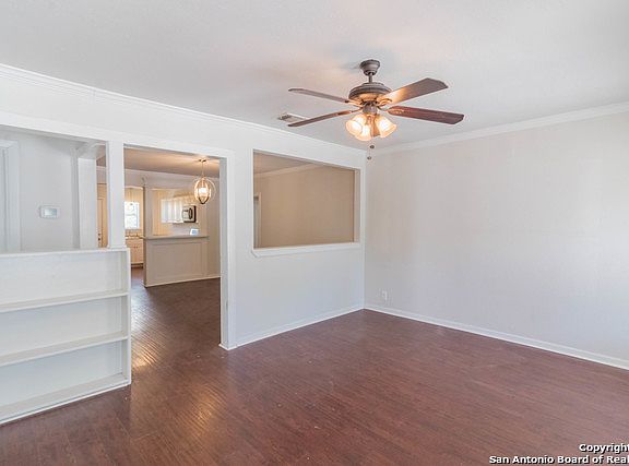 3rd image of 1106 W Wildwood Dr