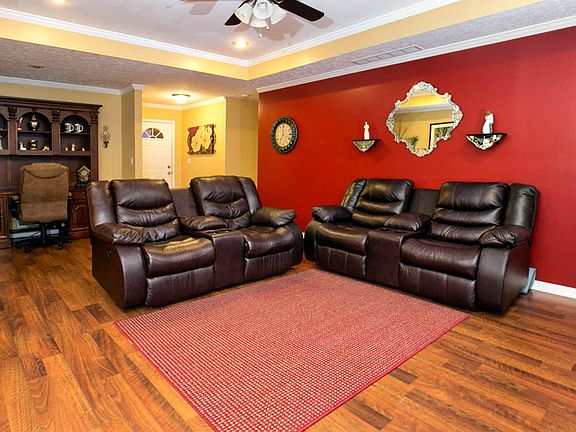 2nd image of 310 Helmwood Cir