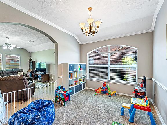 5th image of 24515 Jocelyn Park Ct