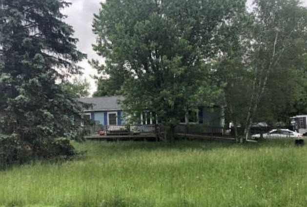 2nd image of 906 Golf Park Dr