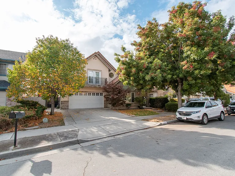 1547 Deluca Dr — Photo 34