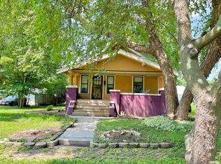 120 Arnold St, Galesburg, IL 61401